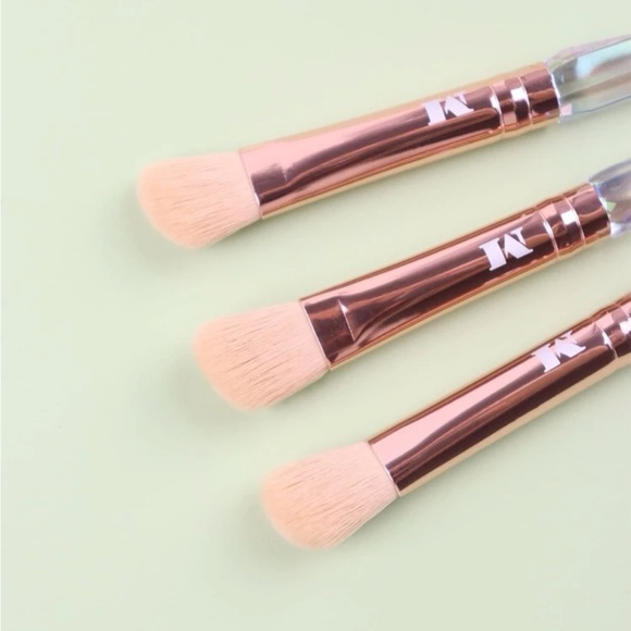 3 Makeup Brushes with Clear Diamond Rainbow Reflective Handles - Picture 3 of 13